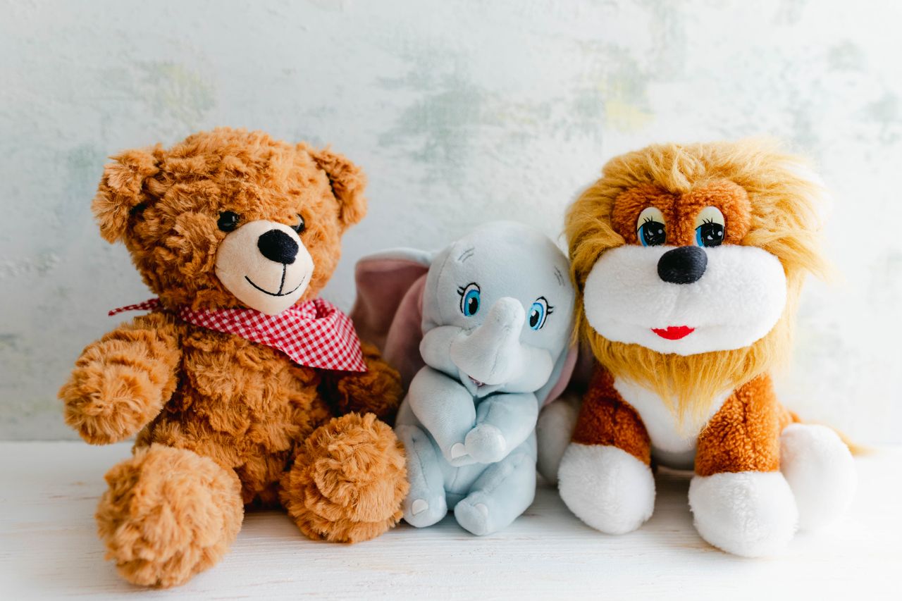 Classic Premium Quality Teddy Bears and Stuffed Animals - Traditional Plush Toy Collection